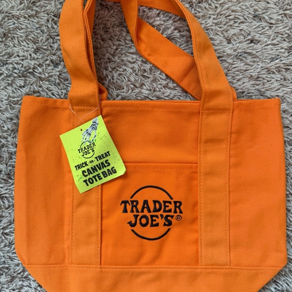 Trader Joe’s Mini Halloween Tote Set  (4) - Picture 2 of 5